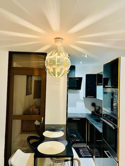 Appartement Moderne Vieille Ville Parking Gratuit Annecy Kültér fotó